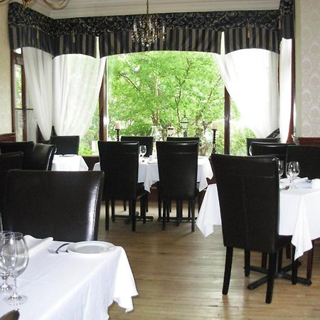 Chez Truchon Bistro-Auberge La Malbaie Esterno foto