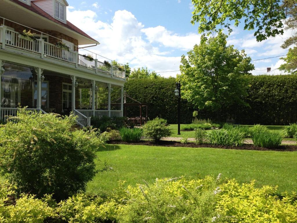 Chez Truchon Bistro-Auberge La Malbaie Esterno foto