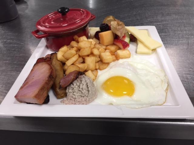 Chez Truchon Bistro-Auberge La Malbaie Esterno foto